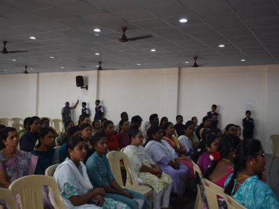 Students & Parents Orientation - photo 6